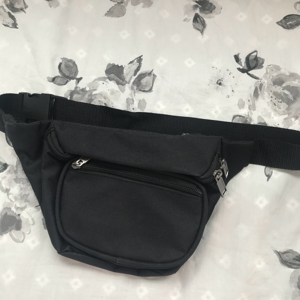 Black Fanny Pack